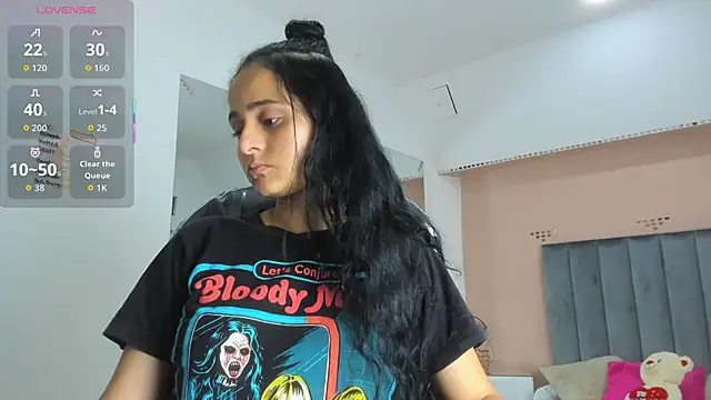 Giselle Roldan online show from November 21, 4:47 am