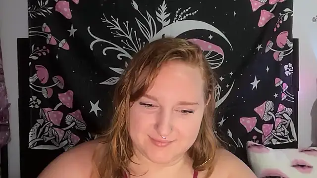 Snapshot of thickgingergoddess chatting on October 11, 3:55 am thickgingergoddess online show from October 11, 3:55 am
