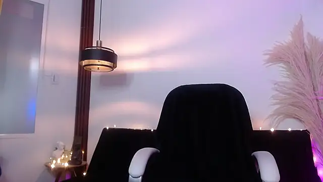 salome drasin online show from September 24, 2:10 am