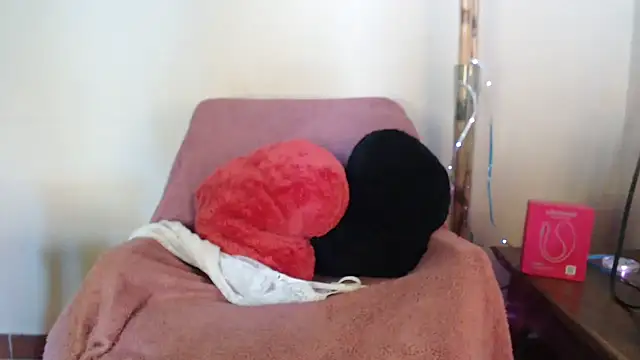 natgirlnatural online show from April 20, 7:06 pm