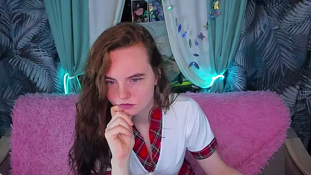 Snapshot of AmA_lia_ chatting on October 3, 1:05 pm AmA lia  online show from October 3, 1:05 pm