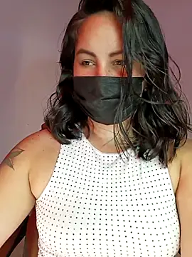 Aiunii1 online show from November 14, 1:44 pm