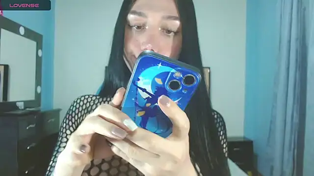 karla zambrano online show from November 4, 8:47 pm