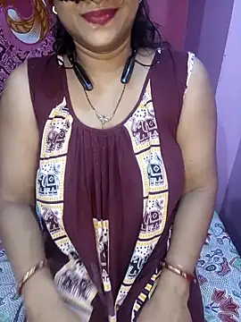 Sexy Mona Bhabhi online show from September 9, 6:30 pm