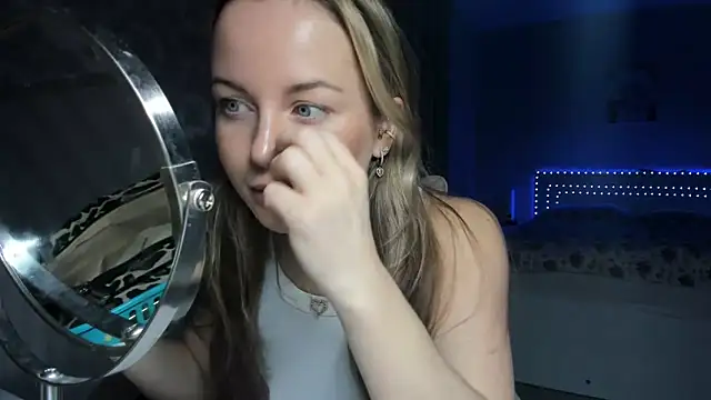 jennifer838 online show from March 1, 10:09 pm