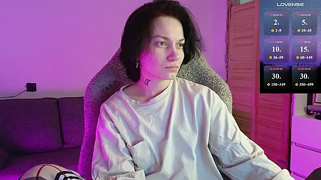 esajukyy online show from February 15, 4:06 pm