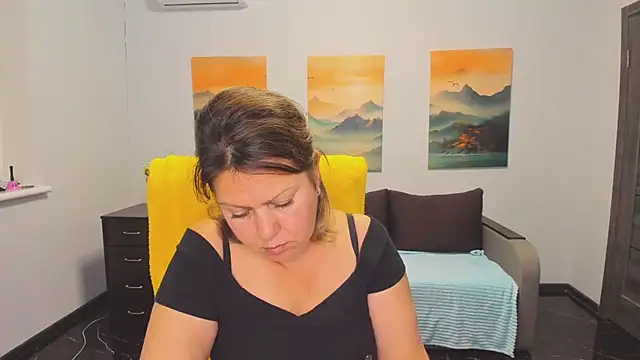 Snapshot of Milana_Blake chatting on September 17, 11:52 am Milana Blake online show from September 17, 11:52 am