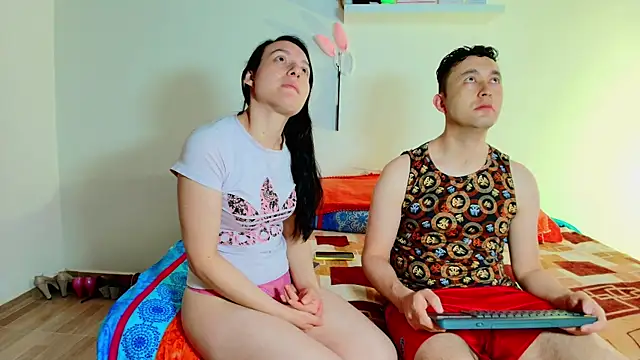 JeremmyAndStacy online show from December 1, 2:31 pm