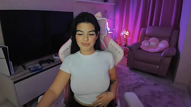 AlluringAriel online show from September 16, 7:55 pm