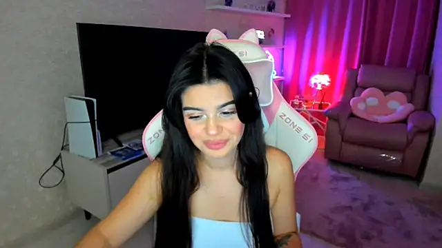 AlluringAriel online show from October 5, 7:30 pm