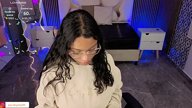 penelope tay1 online show from March 6, 3:45 am