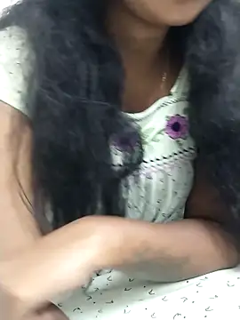 Snapshot of Sumathi_1176 chatting on September 10, 2:06 pm Sumathi 1176 online show from September 10, 2:06 pm