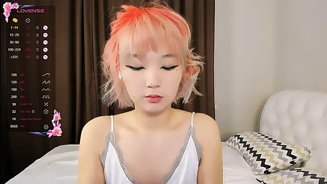 Milla Aheo online show from November 20, 1:01 pm