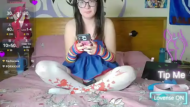 MilahHot13 online show from October 29, 2:05 am