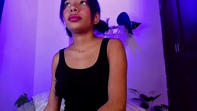 Snapshot of anais_tgn chatting on October 18, 5:04 pm anais tgn online show from October 18, 5:04 pm