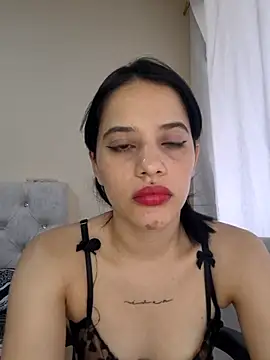 Snapshot of franchezkavegaaa chatting on October 19, 2:19 pm franchezkavegaaa online show from October 19, 2:19 pm