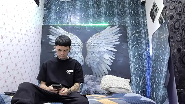 exotic hot couple online show from March 29, 12:31 am