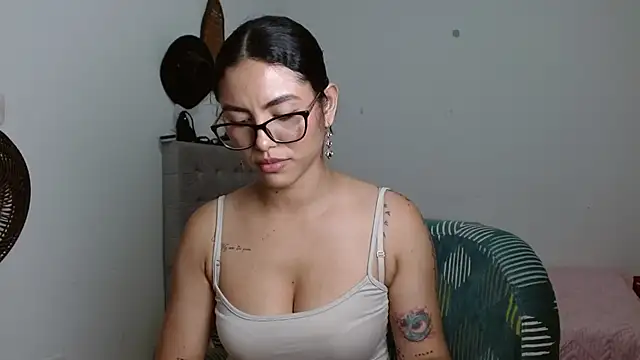 Sexy Lia  online show from March 17, 2:59 am