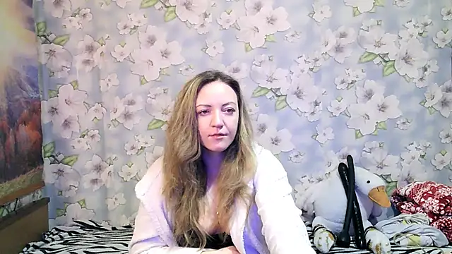 KattyLuuu online show from November 19, 9:04 pm