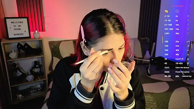 Snapshot of Fresita_Rosita chatting on October 8, 12:20 pm Fresita Rosita online show from October 8, 12:20 pm