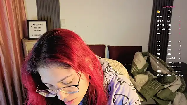 Snapshot of Fresita_Rosita chatting on September 15, 12:13 pm Fresita Rosita online show from September 15, 12:13 pm