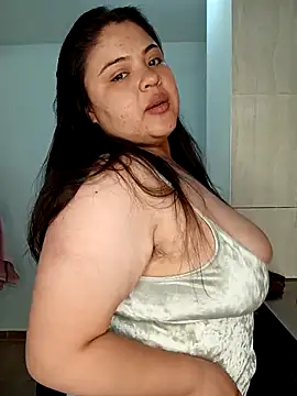 lizzie c online show from September 15, 8:16 pm