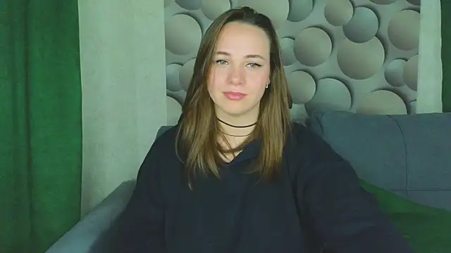 Snapshot of Cute_smile_sharon chatting on September 12, 5:19 am Cute smile sharon online show from September 12, 5:19 am