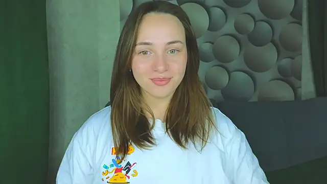 Snapshot of Cute_smile_sharon chatting on September 20, 2:26 pm Cute smile sharon online show from September 20, 2:26 pm