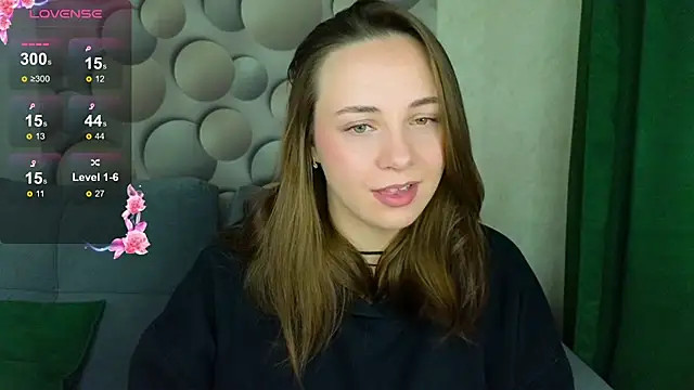 Snapshot of Cute_smile_sharon chatting on October 2, 5:12 am Cute smile sharon online show from October 2, 5:12 am