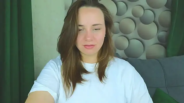Snapshot of Cute_smile_sharon chatting on September 19, 6:34 am Cute smile sharon online show from September 19, 6:34 am