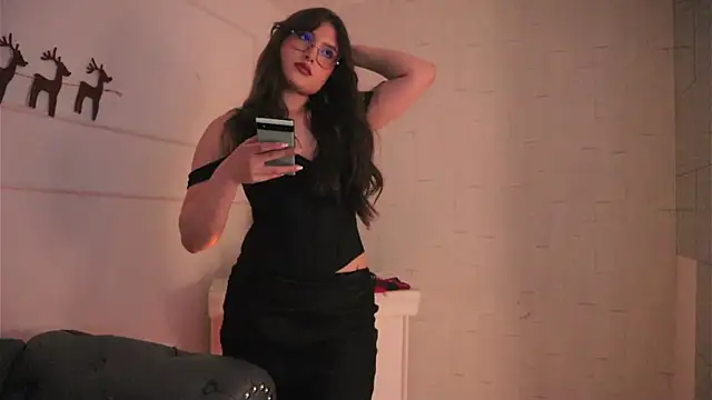 Daisha Riley online show from January 6, 3:54 am