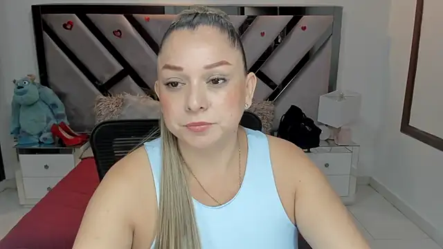 natalia5560 online show from October 21, 1:04 pm