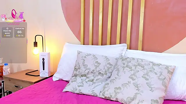 Nicole Angels  online show from November 15, 7:48 pm