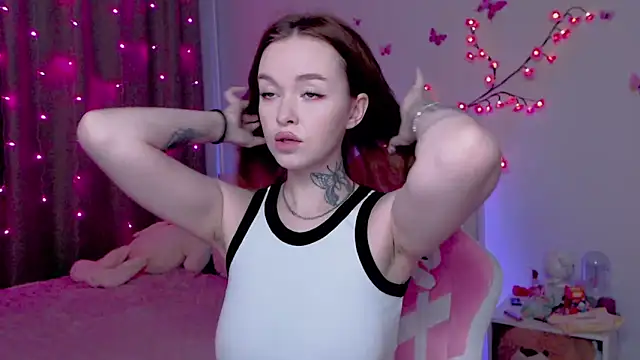 Snapshot of Naughty_Mable chatting on October 2, 12:15 am Naughty Mable online show from October 2, 12:15 am