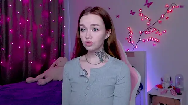 Snapshot of Naughty_Mable chatting on September 22, 12:53 am Naughty Mable online show from September 22, 12:53 am