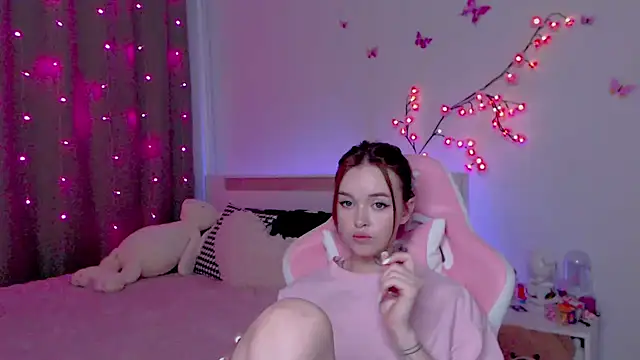 Snapshot of Naughty_Mable chatting on September 29, 2:49 am Naughty Mable online show from September 29, 2:49 am