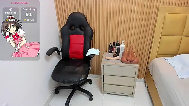 LOLAMAXI online show from November 6, 3:45 am