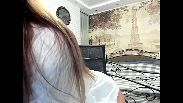 Snapshot of One_of_the_girls chatting on October 20, 8:12 pm One of the girls online show from October 20, 8:12 pm