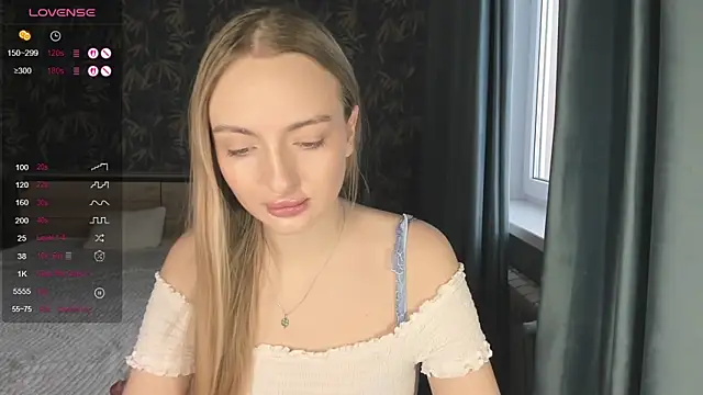 A delina online show from February 4, 1:36 pm