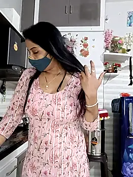 Best-Couple online show from February 28, 4:12 am