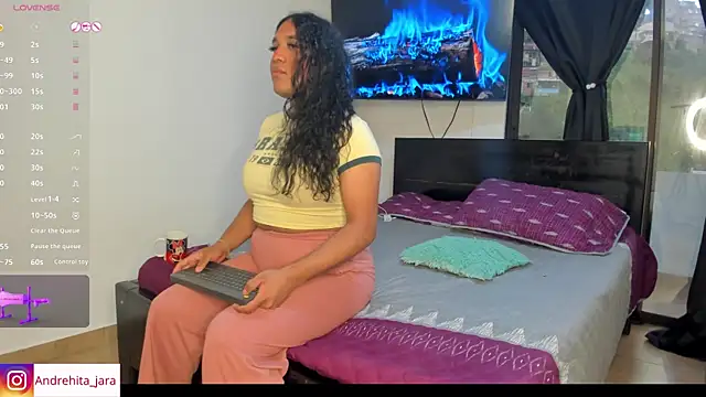 Snapshot of madisonbrunette chatting on September 20, 11:30 am madisonbrunette online show from September 20, 11:30 am