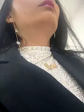 BELLA--26 online show from November 7, 2:22 pm