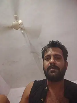 Snapshot of MAGNETICDADDY8 chatting on September 18, 7:34 pm MAGNETICDADDY8 online show from September 18, 7:34 pm