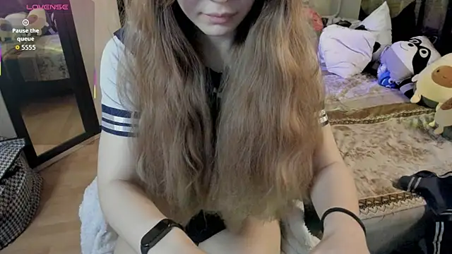 alexiamaleax online show from March 13, 2:46 am