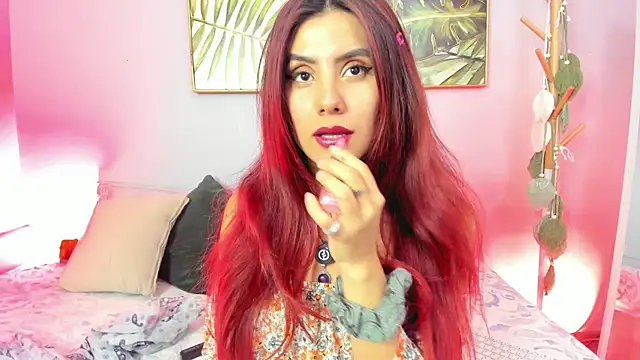 Snapshot of iriis_rosse chatting on October 16, 5:59 pm iriis rosse online show from October 16, 5:59 pm