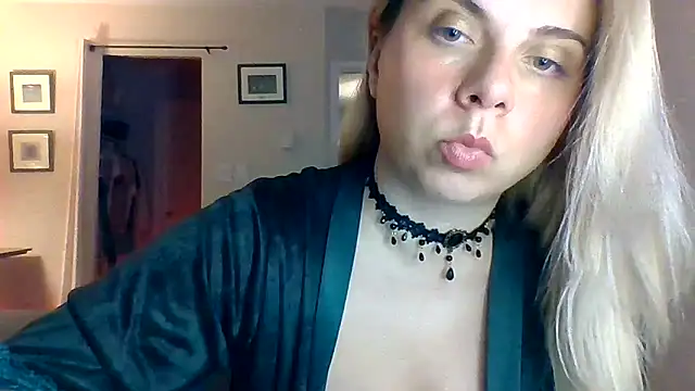 HappyIva online show from September 16, 4:20 am