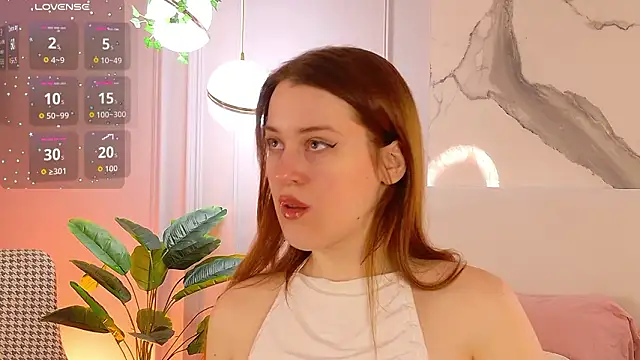 EllieGarson online show from February 9, 5:04 pm