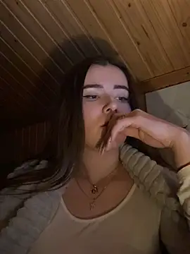 mewKate online show from January 7, 9:07 pm