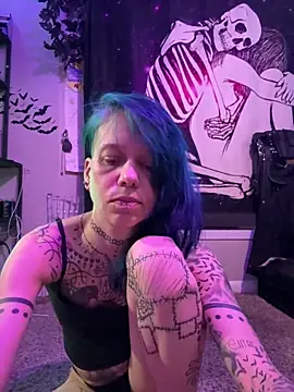 Snapshot of trashbrat chatting on October 16, 9:01 am trashbrat online show from October 16, 9:01 am