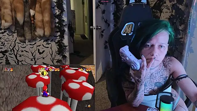 Snapshot of trashbrat chatting on September 22, 8:13 am trashbrat online show from September 22, 8:13 am